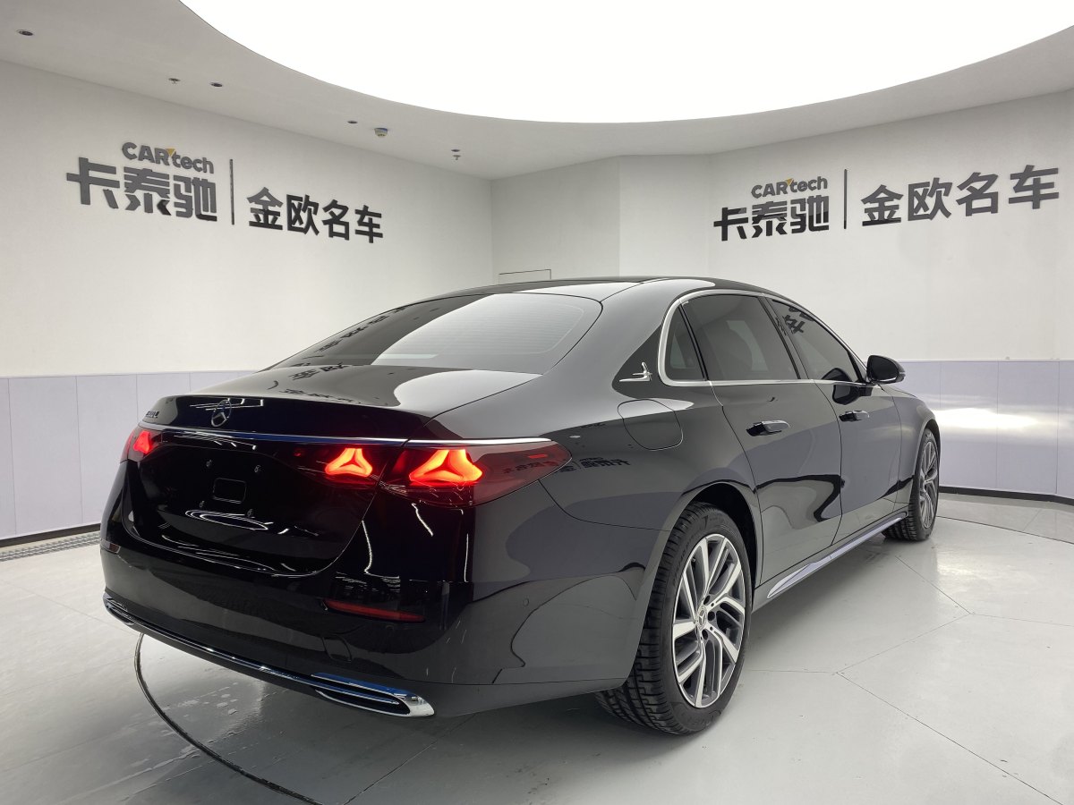 奔馳 奔馳E級(jí)  2024款 E 300 L 時(shí)尚型圖片