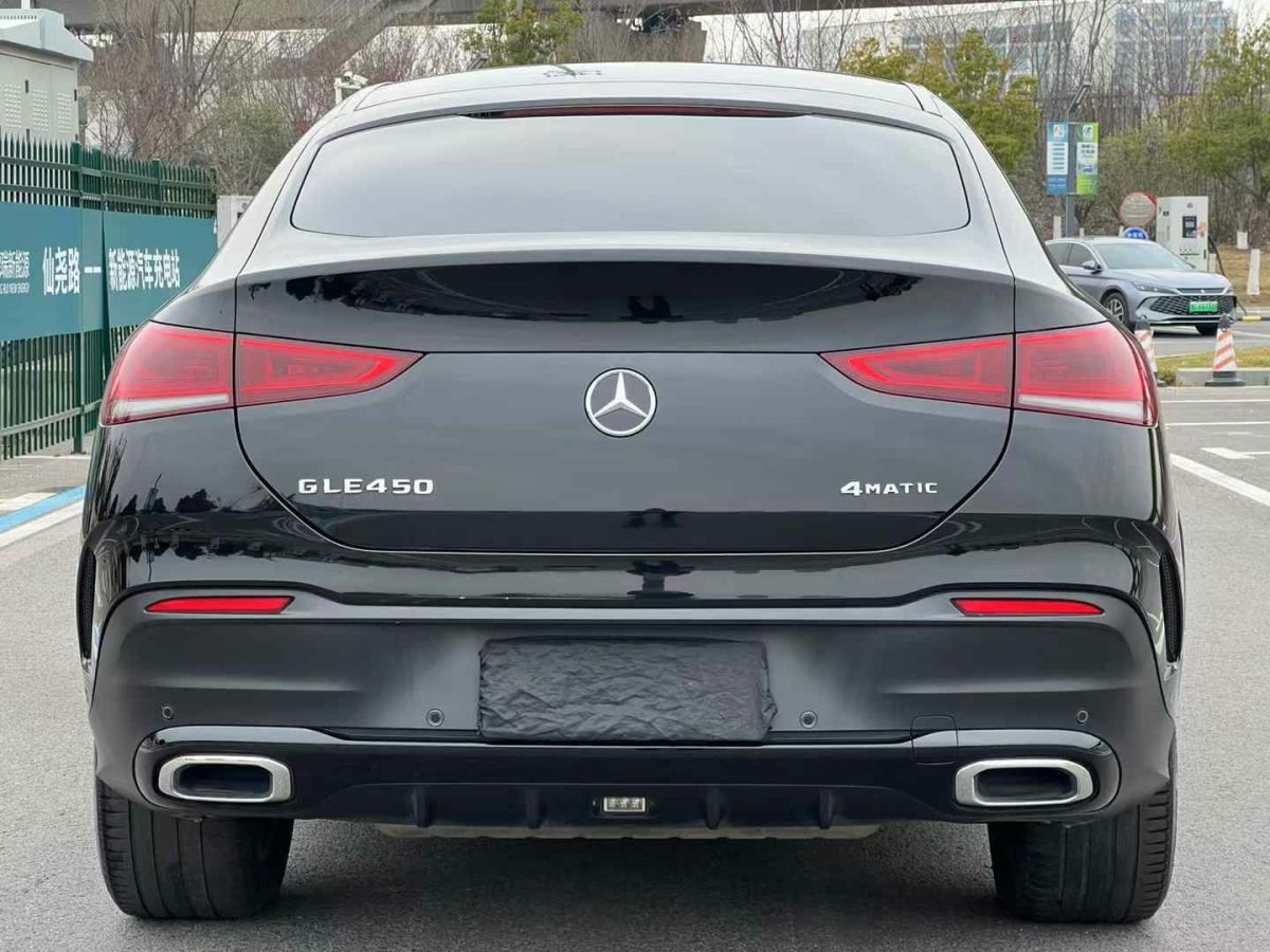 奔馳 奔馳GLC  2022款 GLC 300 4MATIC 轎跑SUV圖片