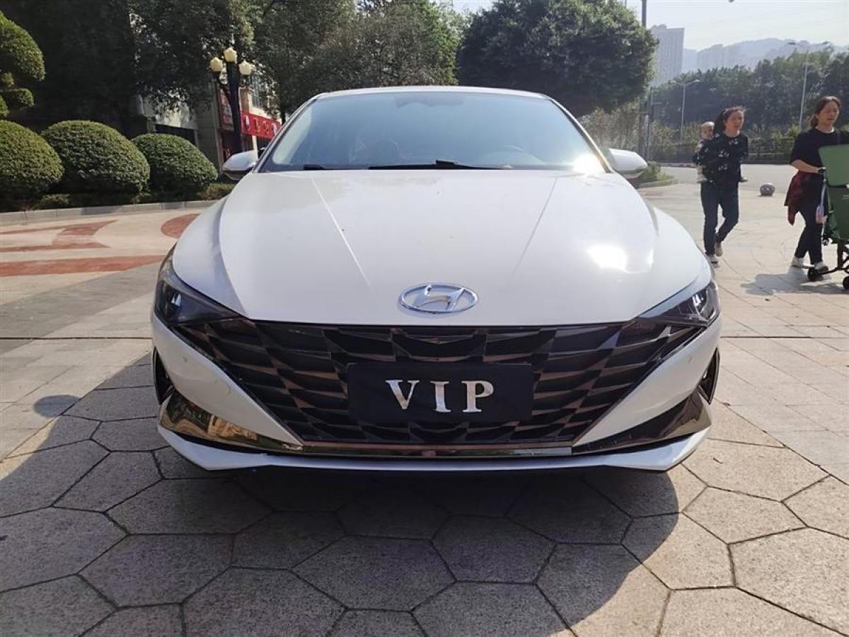 2023年9月現(xiàn)代 伊蘭特  2022款 1.5L CVT LUX尊貴版