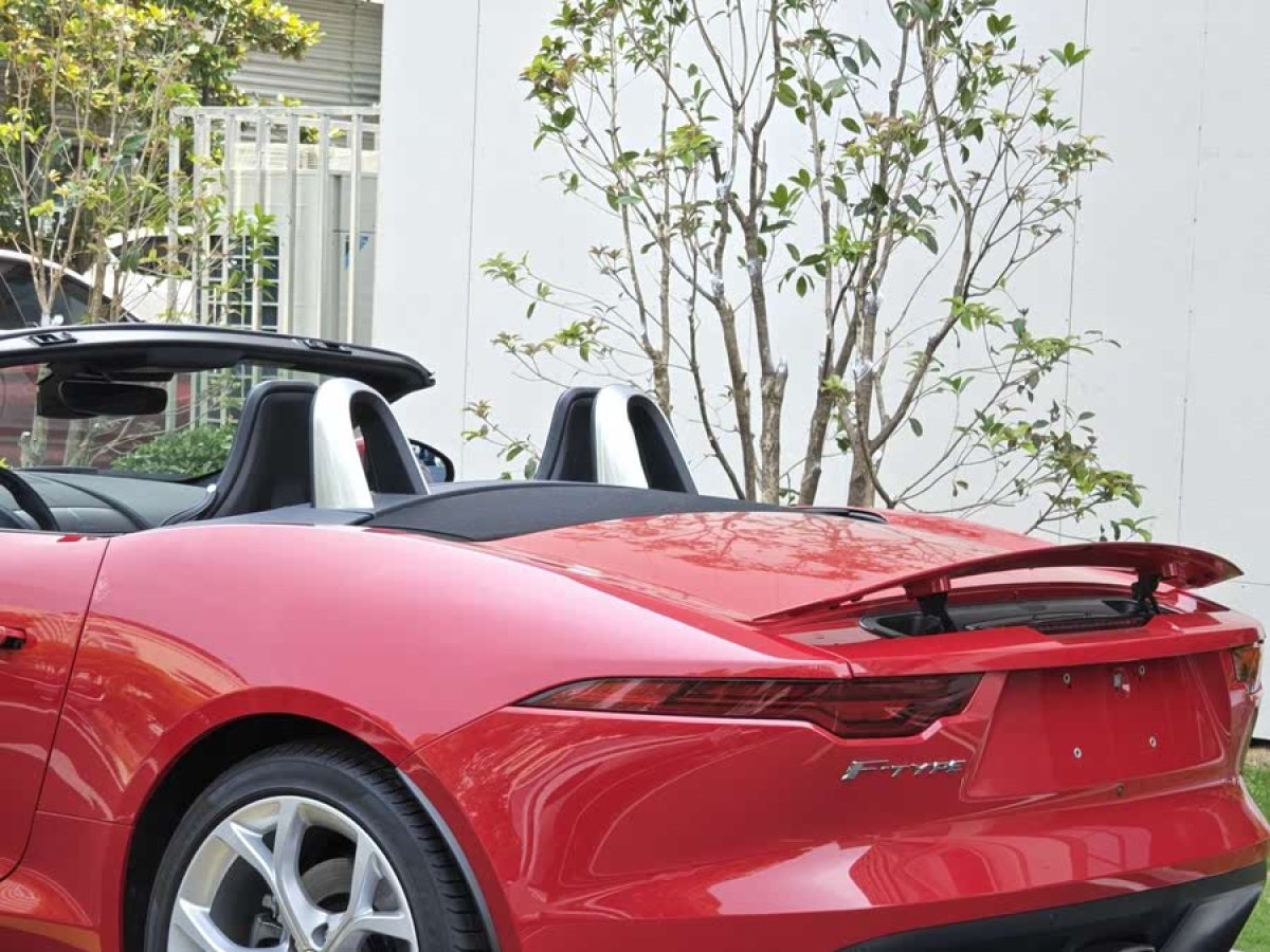 捷豹 F-TYPE  2021款 P300 后驅(qū)敞篷版圖片