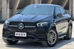 奔馳GLC 奔馳 GLC 300 4MATIC 轎跑SUV