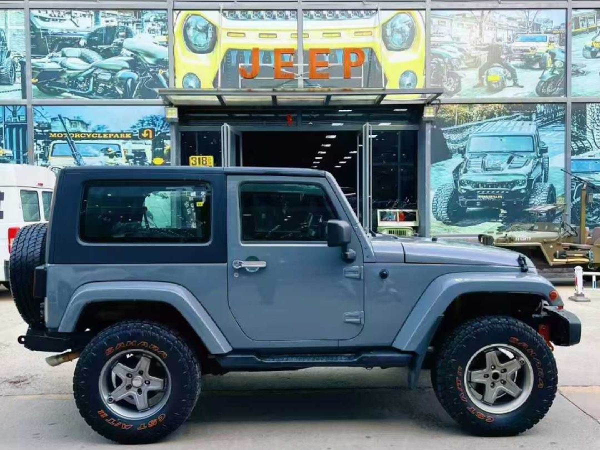長(zhǎng)安 奔奔  2010款 i 1.0 情定E生版圖片
