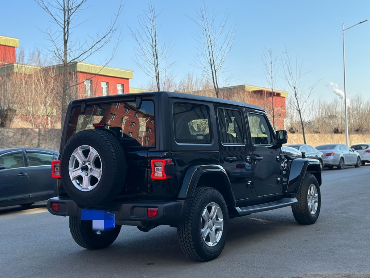 2019年07月Jeep 牧马人  2018款 2.0T Sahara 四门版