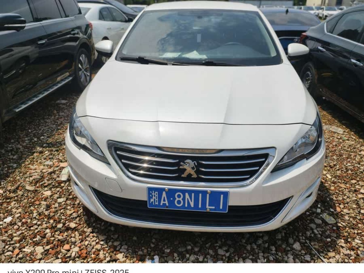 標(biāo)致 408  2014款 1.8L 自動(dòng)領(lǐng)先版圖片