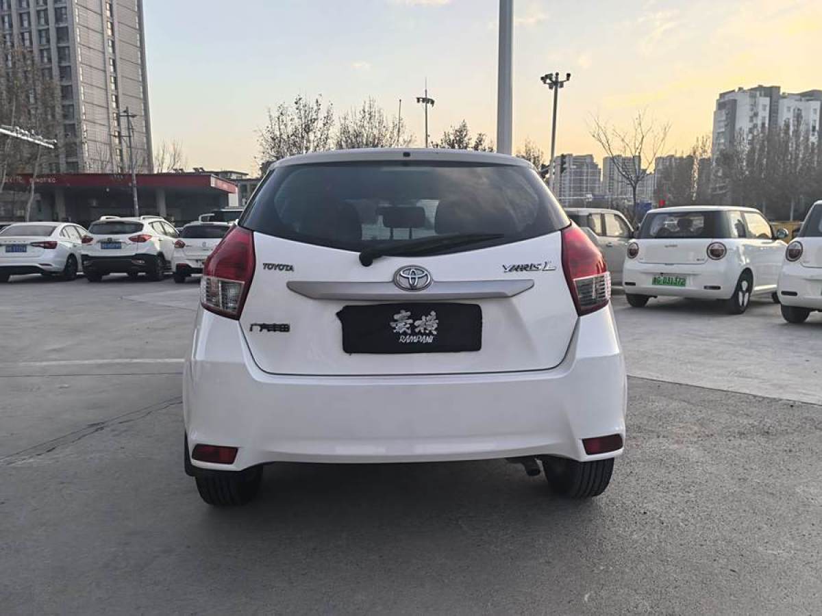 豐田 YARiS L 致炫  2015款 1.5E 自動(dòng)魅動(dòng)版圖片