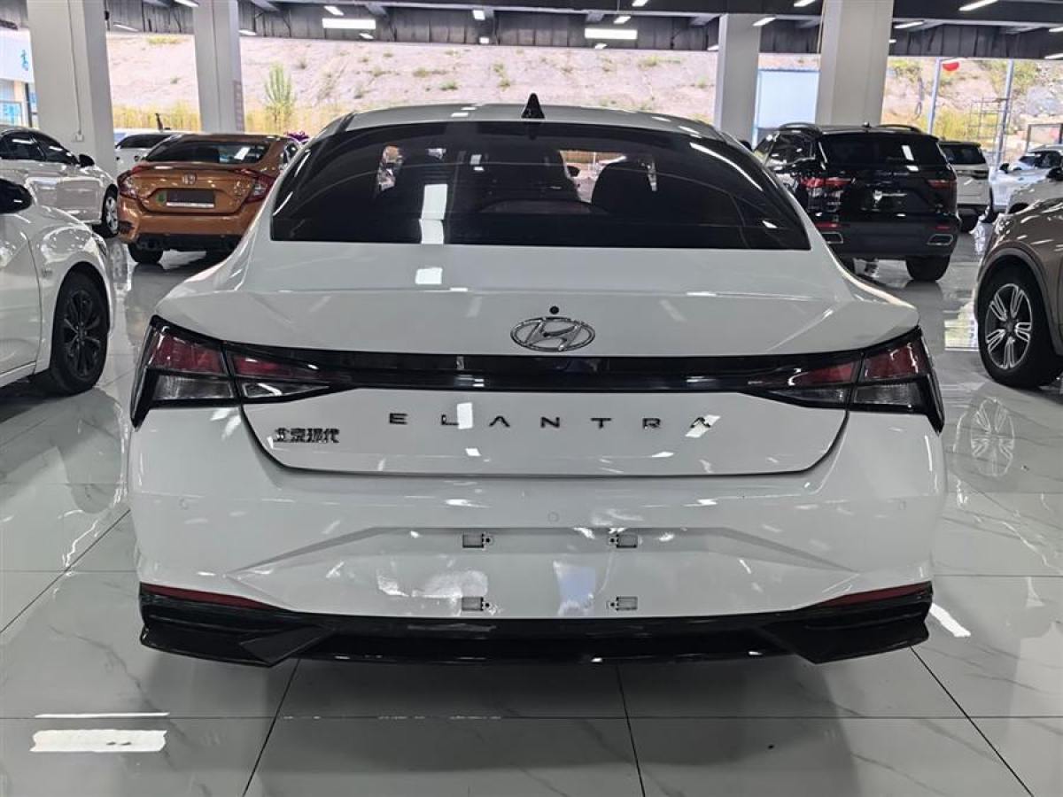 現(xiàn)代 伊蘭特  2022款 1.5L CVT GLS領(lǐng)先版圖片