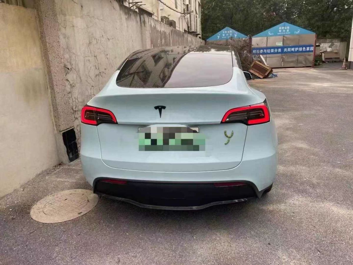 特斯拉 Model S  2023款 三電機(jī)全輪驅(qū)動 Plaid版圖片