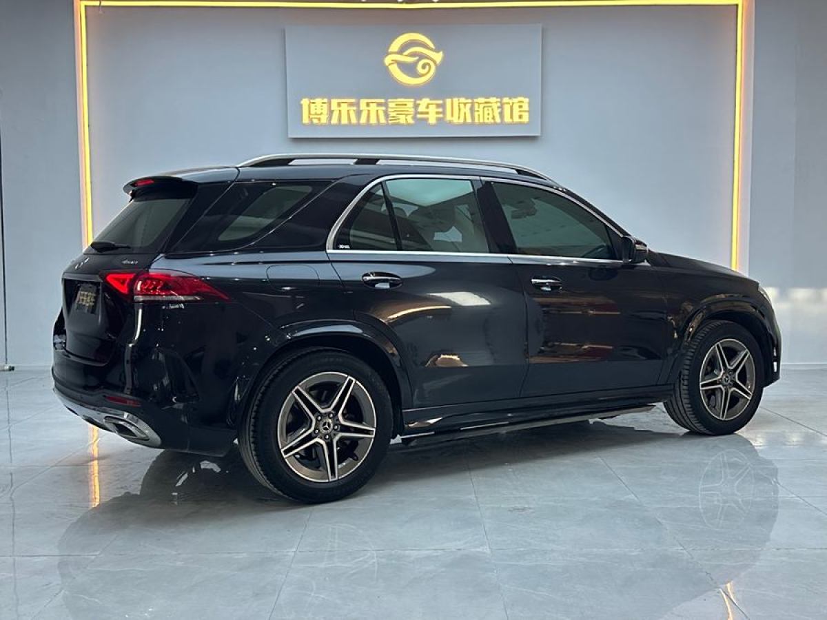 奔馳 奔馳GLE  2020款 改款 GLE 450 4MATIC 時(shí)尚型圖片