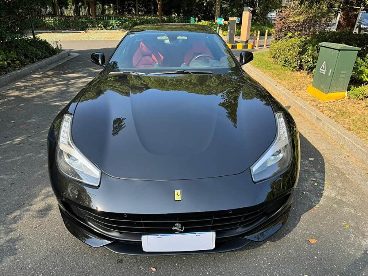 法拉利 GTC4Lusso  2017款 3.9T V8圖片