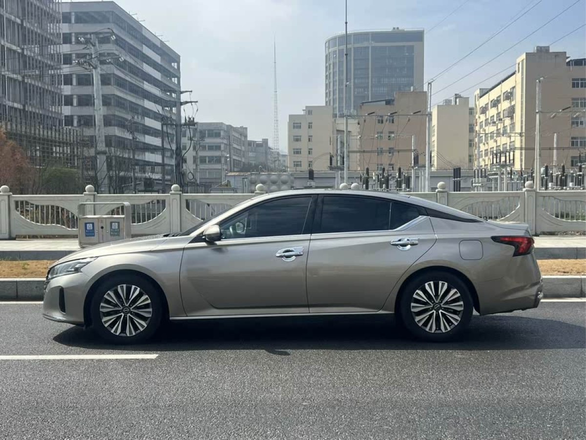 日產(chǎn) 天籟  2022款 2.0L XL-Upr 優(yōu)享版圖片