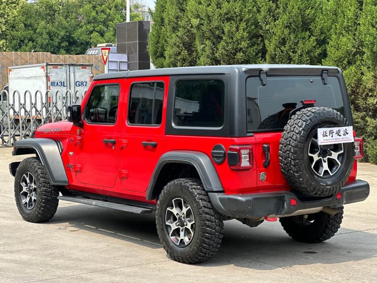 Jeep 牧馬人  2024款 2.0T 羅賓漢四門版圖片