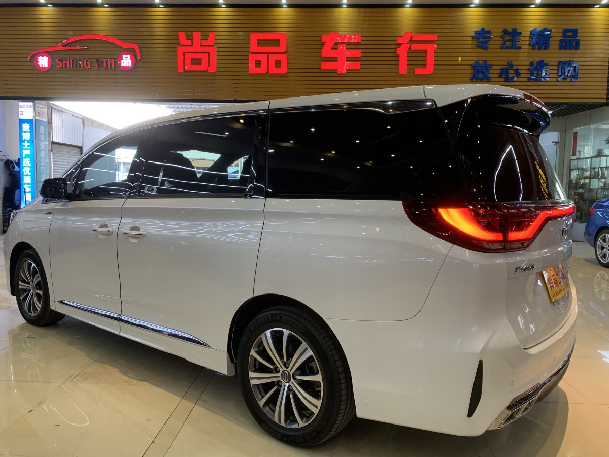 廣汽傳祺 M8  2020款 領(lǐng)航款 390T 尊貴版圖片