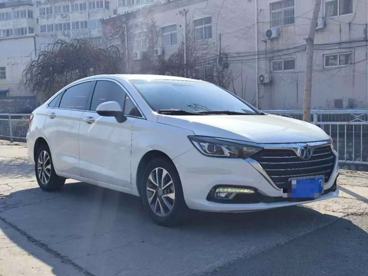 北汽紳寶 D50  2018款 1.5L CVT尊貴智聯(lián)版圖片