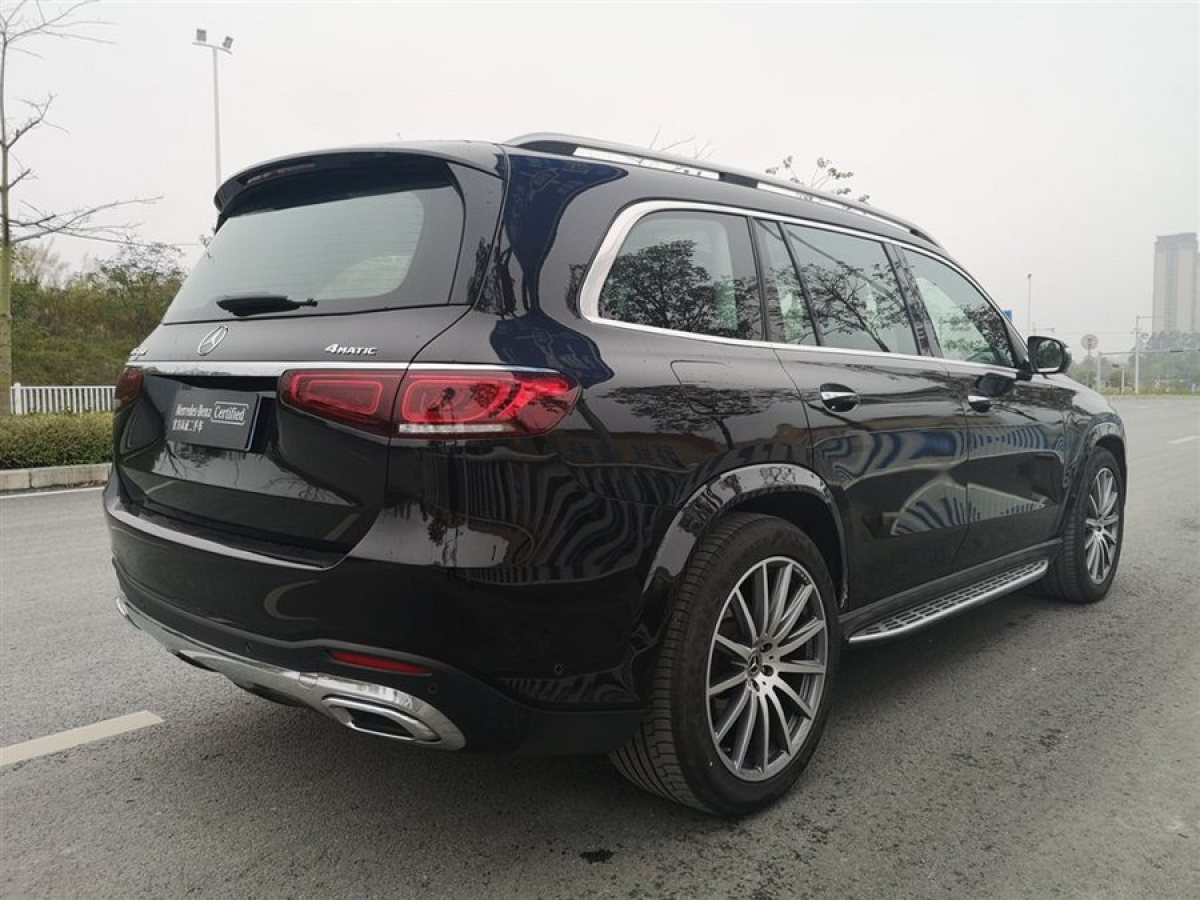 奔馳 奔馳GLS  2023款 改款 GLS 450 4MATIC 豪華型圖片