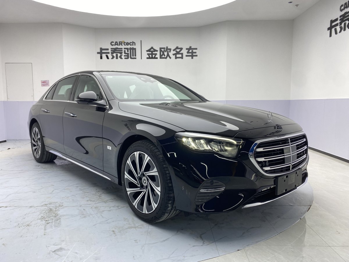 奔驰 奔驰E级  2019款 改款 E 300 L 豪华型图片