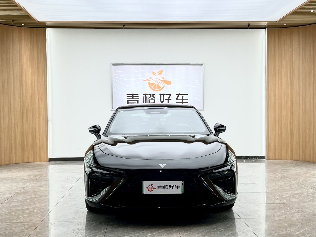 哪吒 哪吒S  2023款 純電 520km 后驅(qū)版圖片