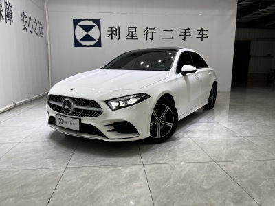 2022年9月 奔馳 奔馳A級 改款 A 200 L 運動轎車動感型圖片