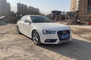 奥迪A4L 奥迪 35 TFSI 自动标准型