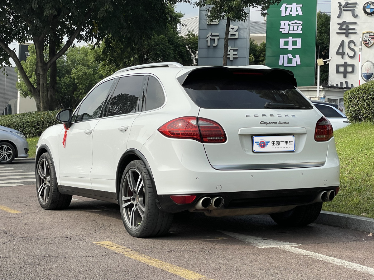 保時(shí)捷 Cayenne  2011款 Cayenne Turbo 4.8T圖片