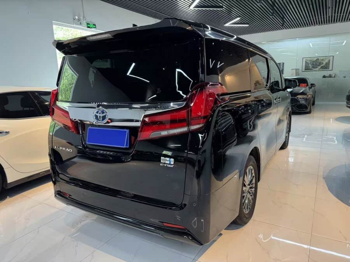 豐田 埃爾法  2021款 雙擎 2.5L 豪華版圖片