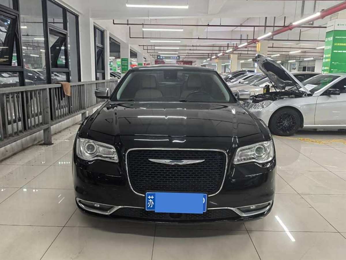 克萊斯勒 300C  2016款 3.0L 超越版圖片