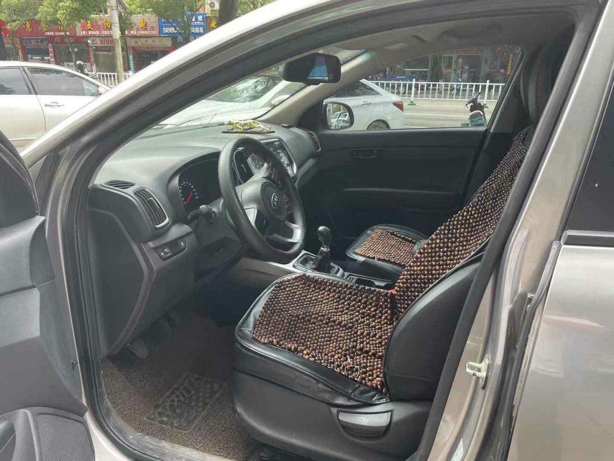 起亞 KX3  2015款 1.6L 手動(dòng)兩驅(qū)GL圖片