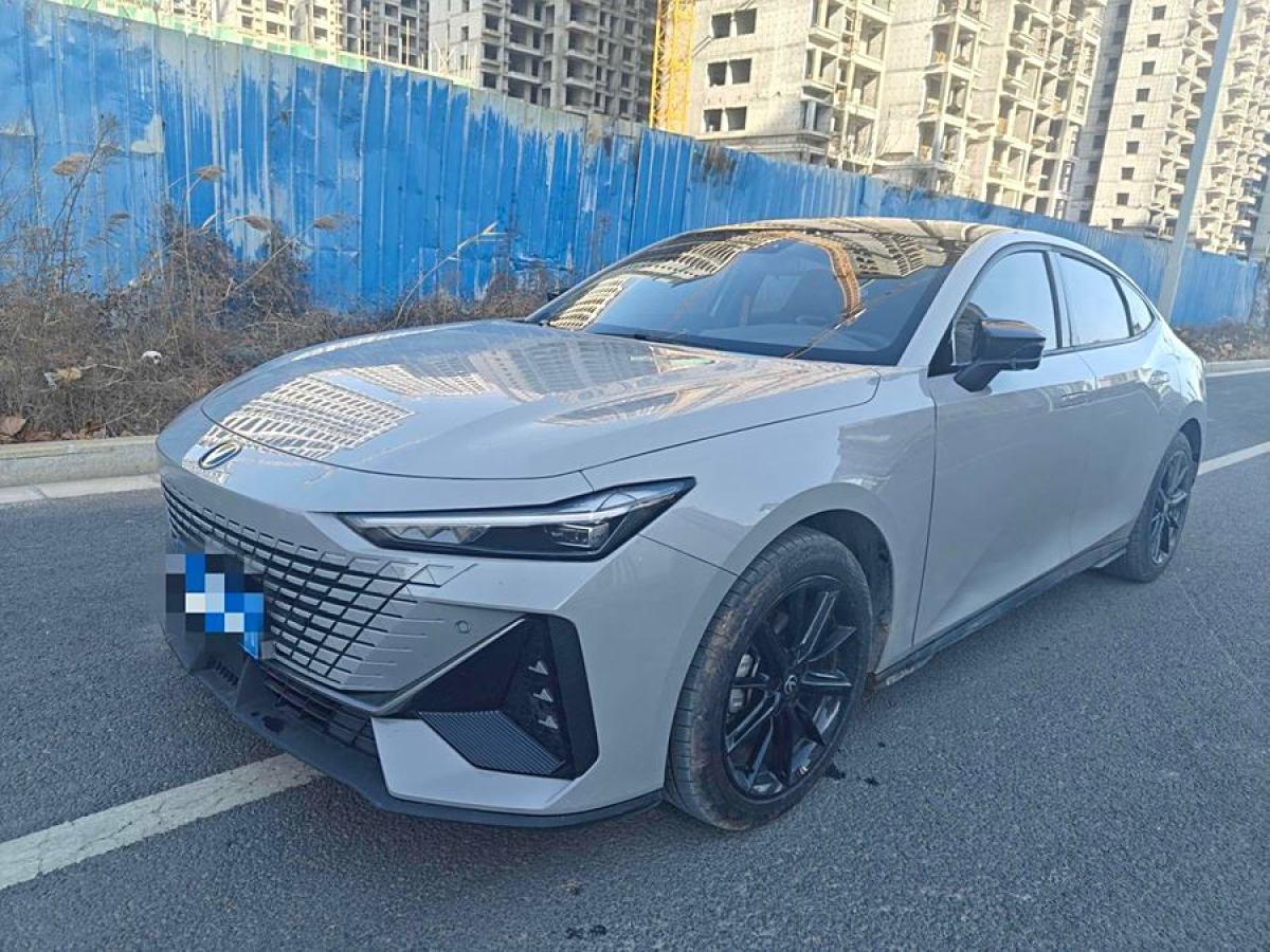 長安 長安UNI-V  2023款 1.5T 尊貴型圖片