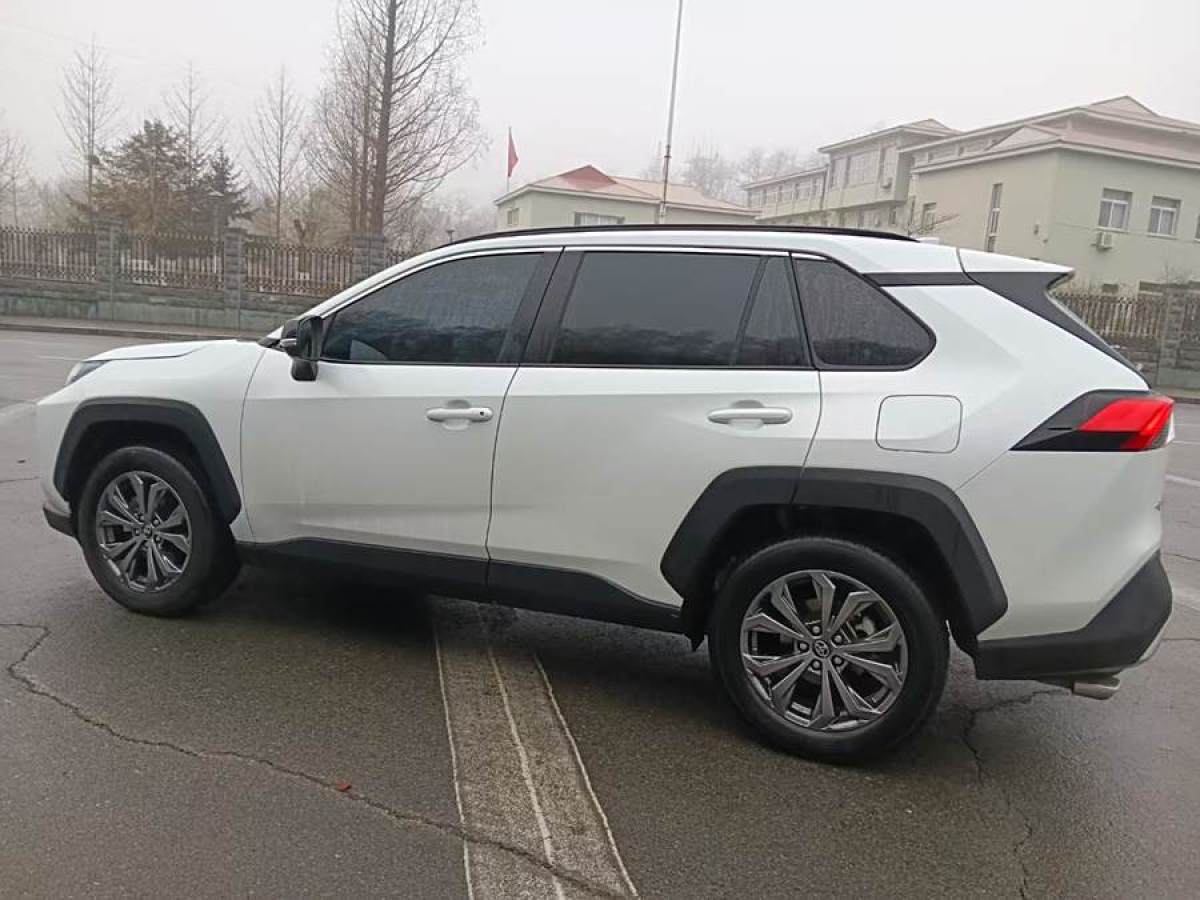 豐田 RAV4榮放  2023款 2.0L CVT四驅(qū)探險(xiǎn)Plus版圖片