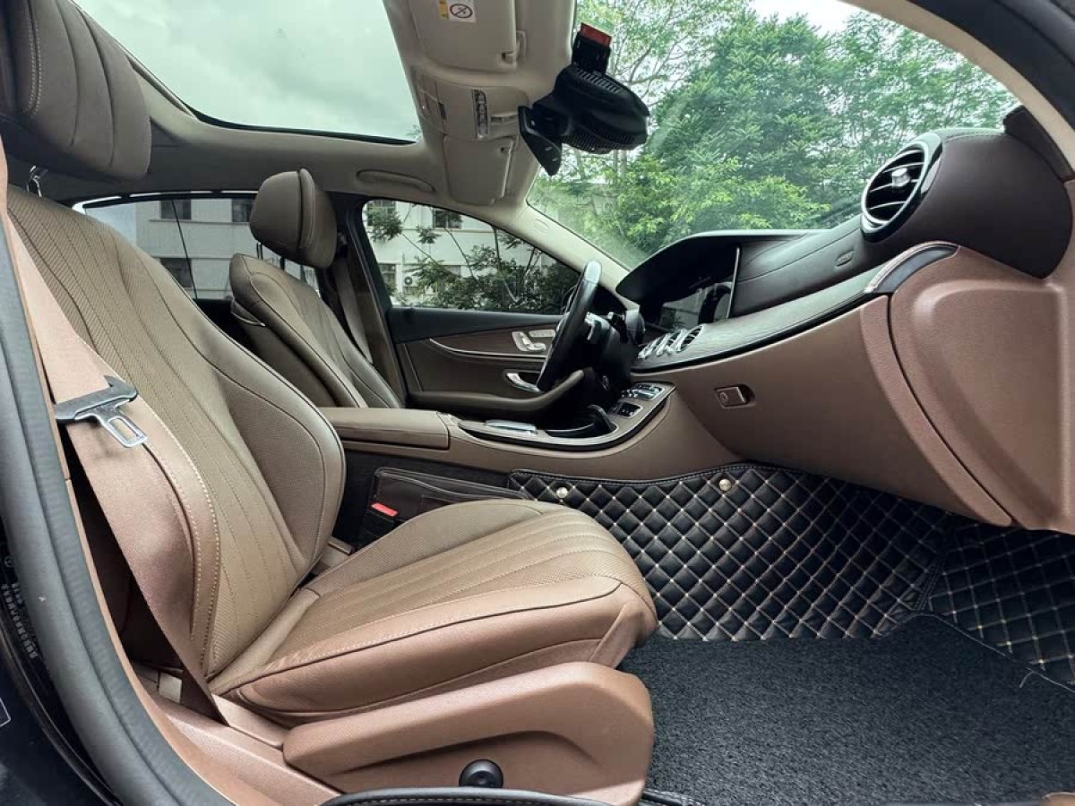 奔馳 奔馳E級  2021款 改款 E 300 L 尊貴型圖片