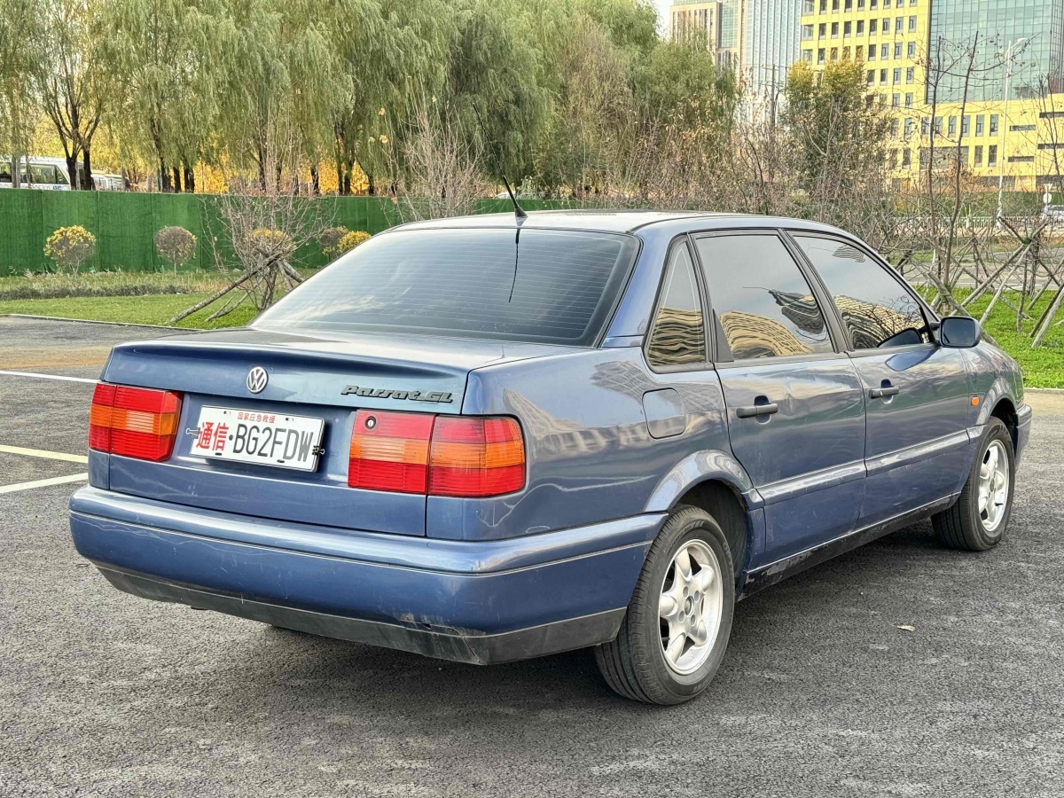 大眾 Passat  2003款 2.3豪華型圖片