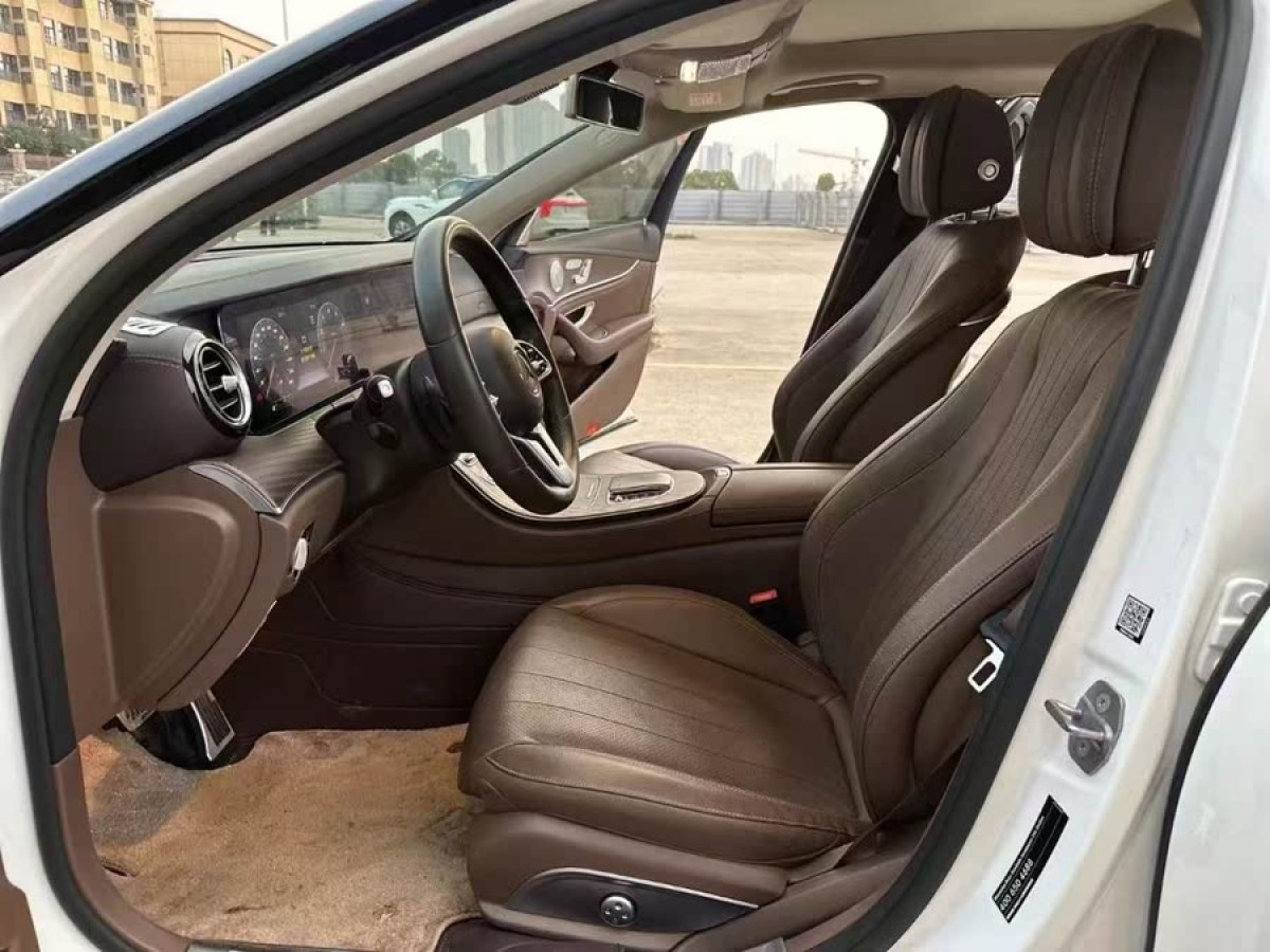 奔馳 奔馳E級  2020款 E 300 L 豪華型圖片