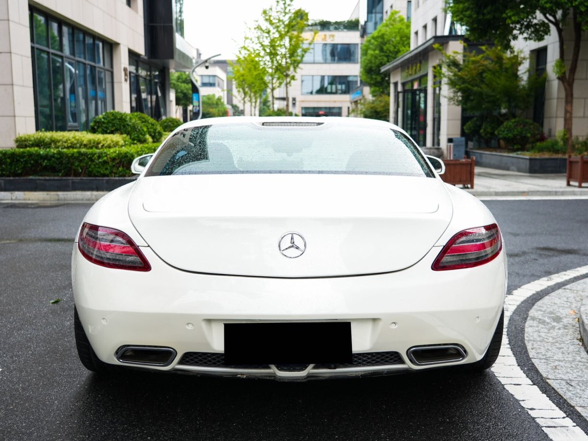 2013年6月奔馳 奔馳SLS級(jí)AMG  2011款 SLS AMG