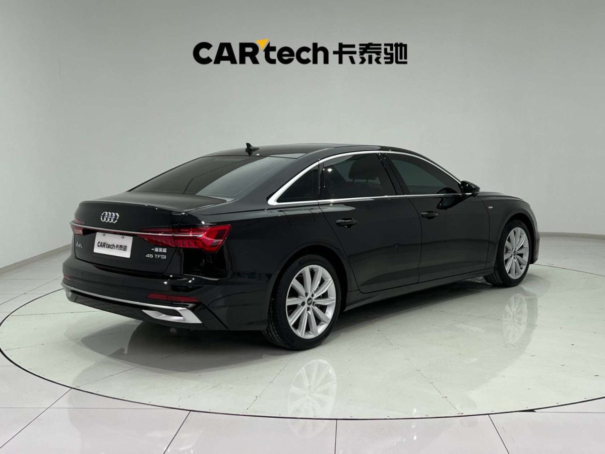 奧迪 奧迪A6L  2023款 45 TFSI 臻選動感型圖片