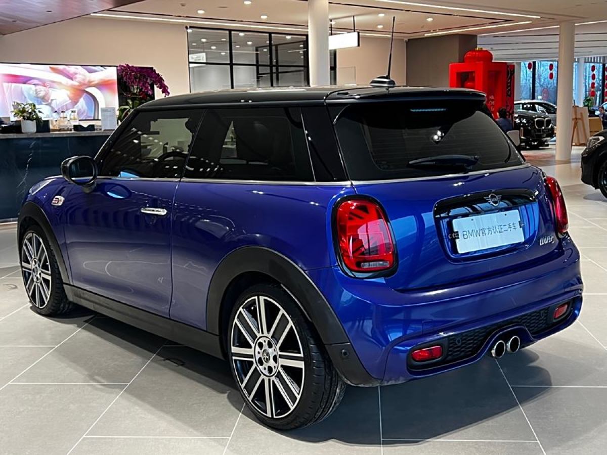 MINI MINI  2019款 2.0T COOPER S 藝術(shù)家圖片