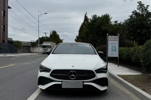 奔驰CLA级 奔驰 改款 CLA 220 4MATIC