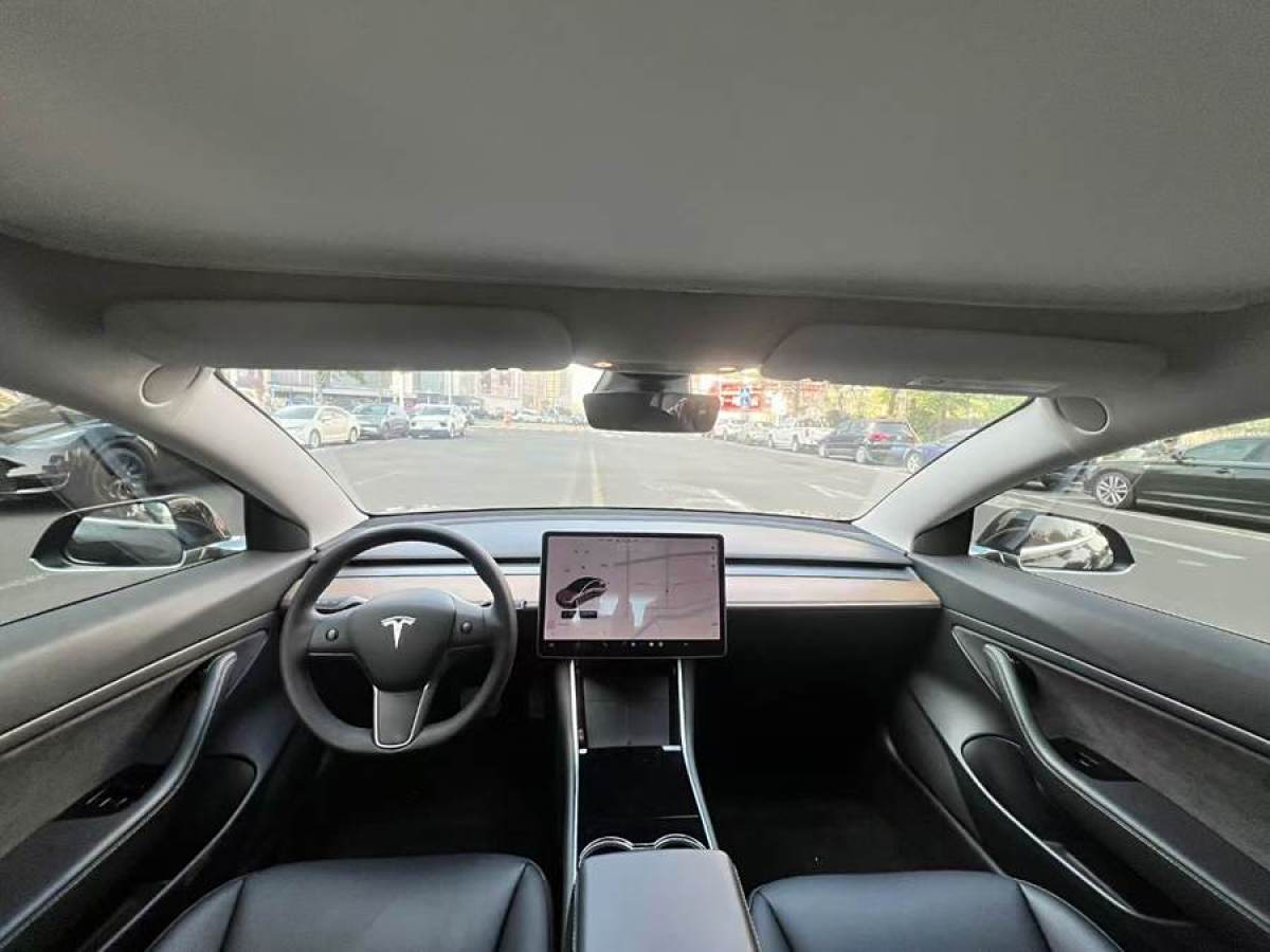 特斯拉 Model 3  2020款 改款 標準續(xù)航后驅(qū)升級版圖片