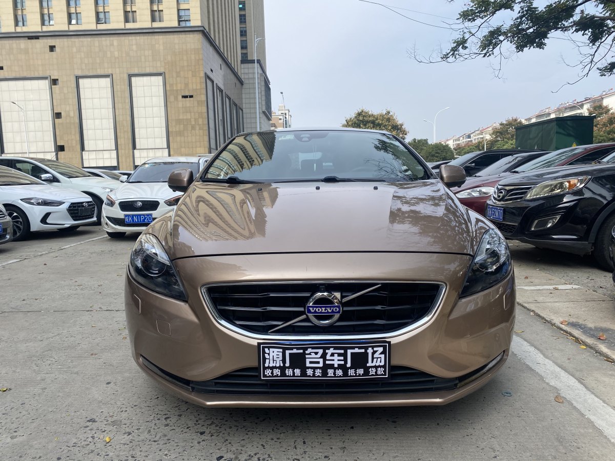 沃爾沃 V40  2016款 T3 智逸版圖片