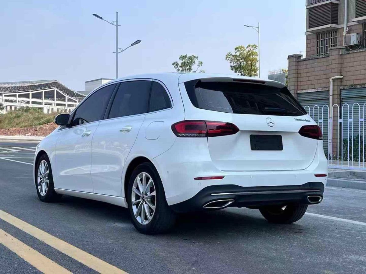 2021年1月奔馳 奔馳B級  2021款 B 260 4MATIC