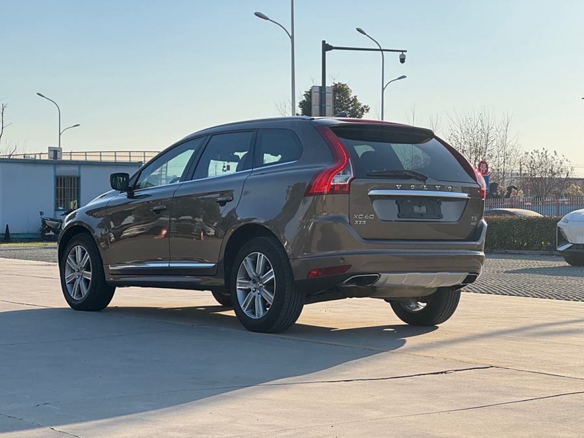 沃爾沃 XC60  2016款 T5 AWD 智遠(yuǎn)版圖片