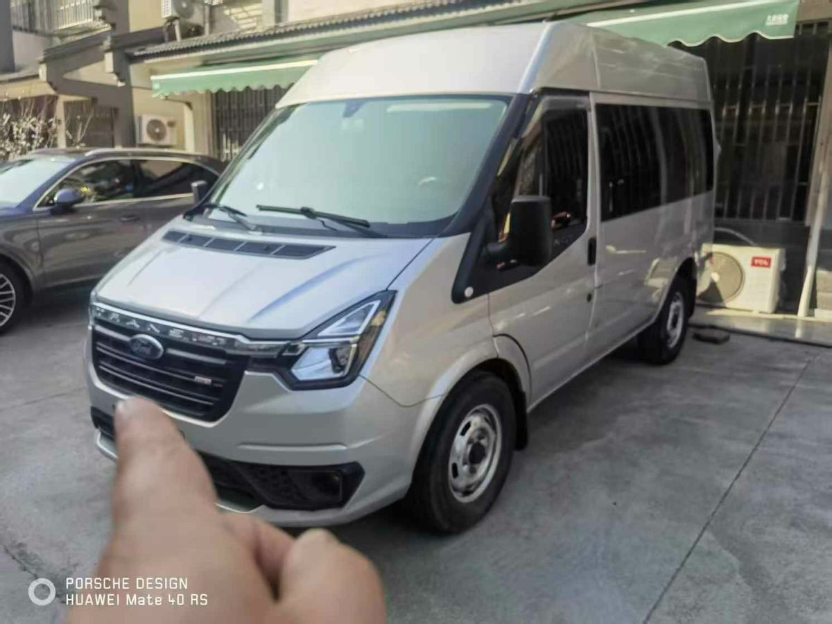 福特 全順  2021款 2.0T汽油自動(dòng)高級(jí)營(yíng)運(yùn)商旅型中軸中頂7座國(guó)VI圖片