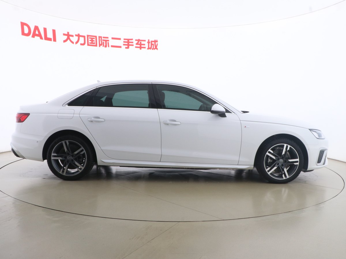 奧迪 奧迪A4L  2020款 40 TFSI 豪華動感型圖片