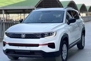 CS35 PLUS 長(zhǎng)安 改款 榮耀百萬(wàn)版 1.6L 手動(dòng)精英版
