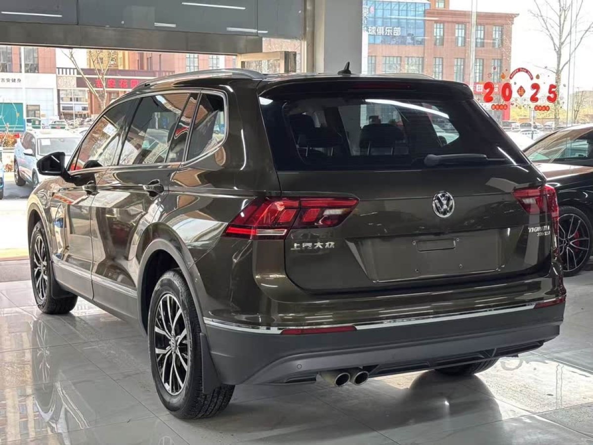 大眾 途觀L  2018款 改款 330TSI 自動兩驅(qū)舒適版圖片