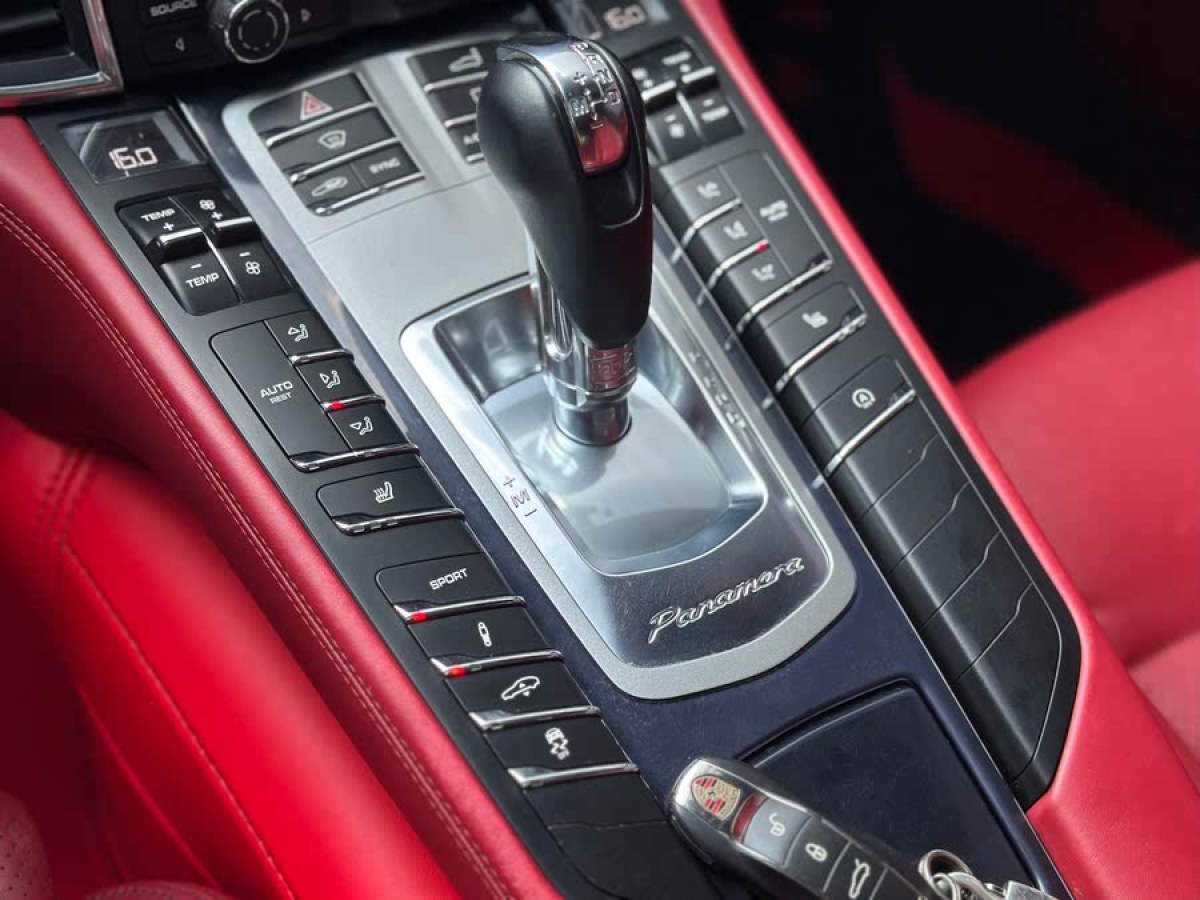 保時(shí)捷 Panamera  2014款 Panamera 3.0T圖片