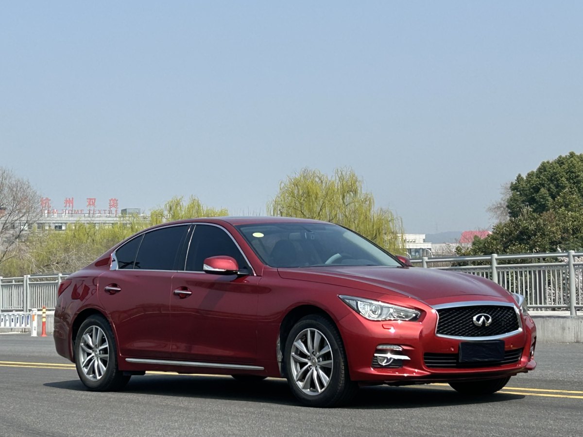 英菲尼迪 Q50L  2015款 2.0T 悅享版圖片