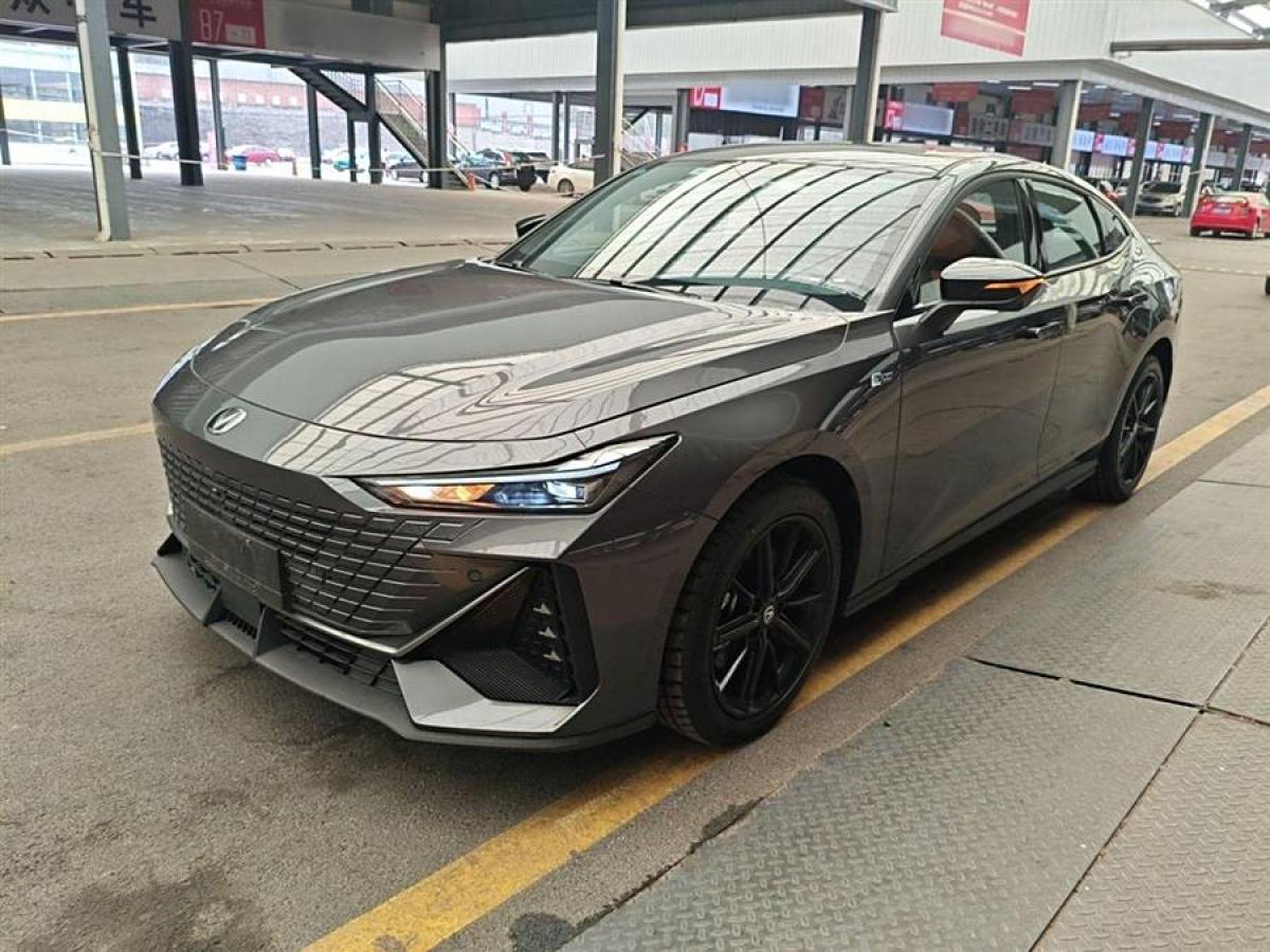 長(zhǎng)安 長(zhǎng)安UNI-V 智電iDD  2023款 智電iDD 1.5T 113km智趣型圖片