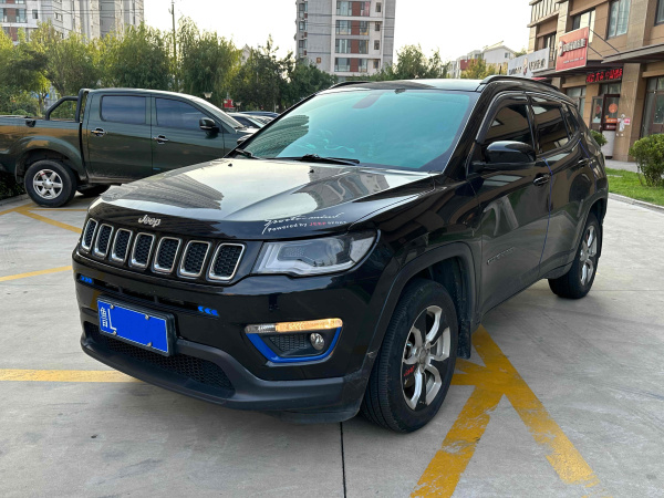 Jeep 指南者  2017款 200T 自动家享四驱版