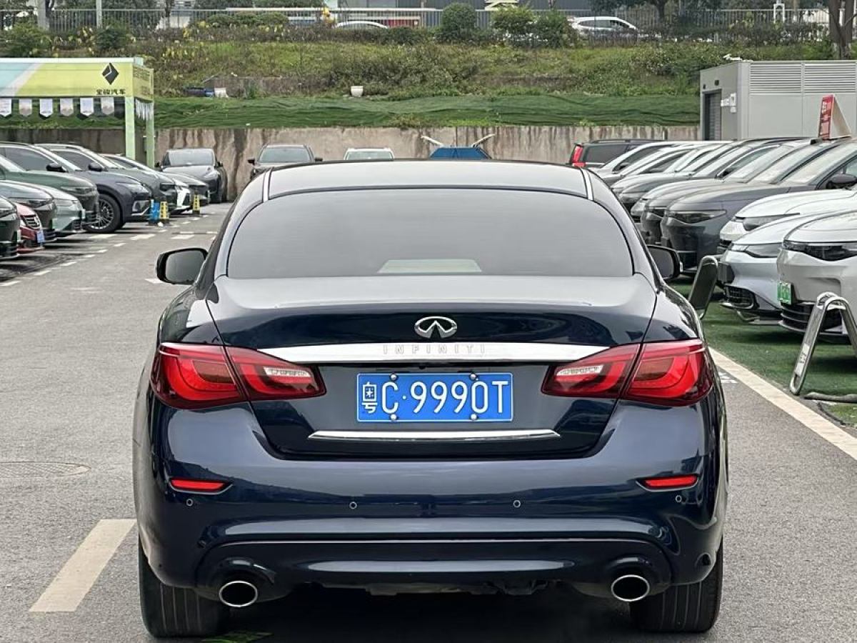 2018年10月英菲尼迪 Q70  2017款 Q70L 2.5L 精英版