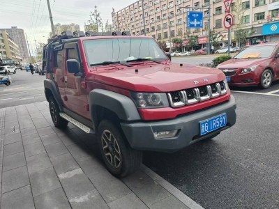 2017年9月 北京 BJ40 40L 2.3T 自動四驅(qū)尊享版圖片