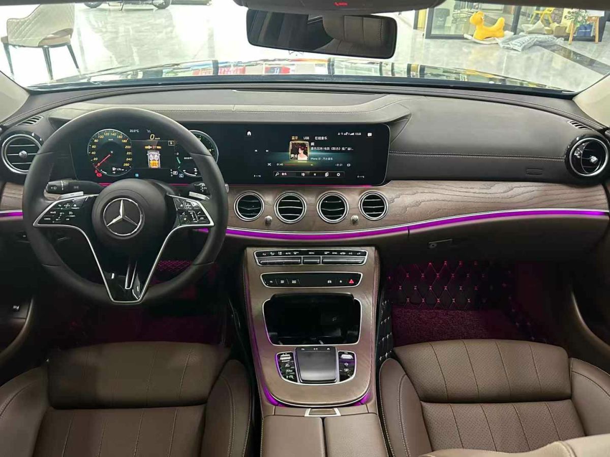 奔馳 奔馳E級  2022款 E 300 L 豪華型圖片